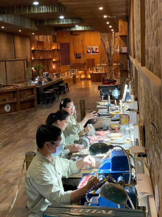 Chế Tác Trầm Hương
