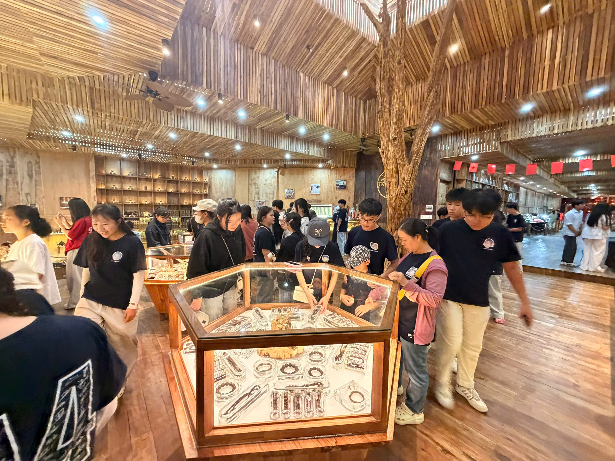 Nghề Trầm Hương Truyền Thống